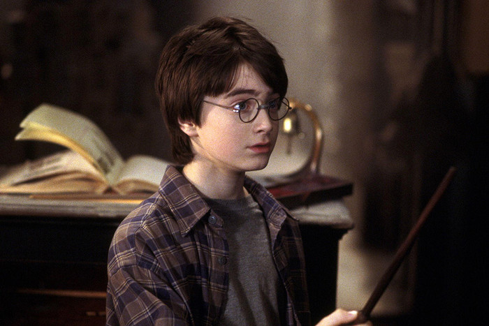 Harry-Potter-and-the-Sorcerers-Stone-HD-Movie-2001-3-pic700-700x467-61022
