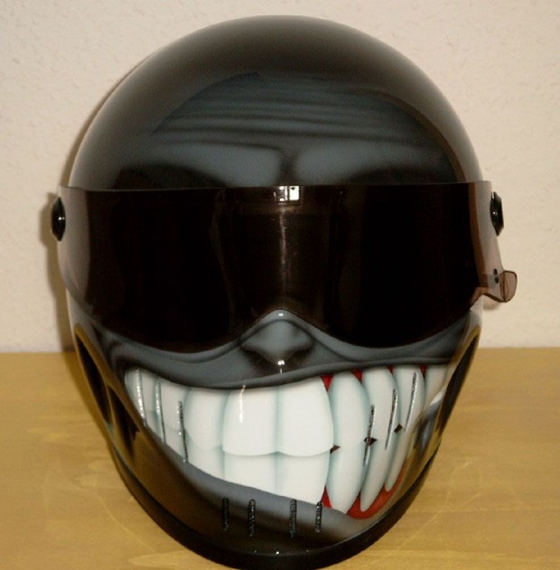 прикольный-шлем-для-байкера-для-мотоцикла-620x631